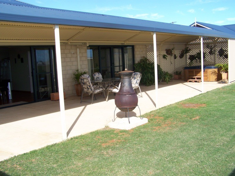 13 Drummond Cove Road, Drummond Cove WA 6532