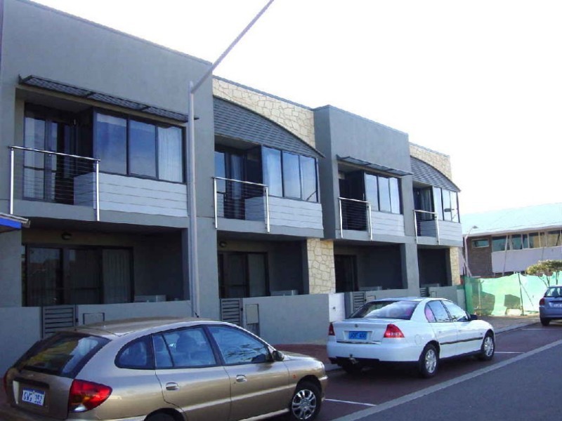 On the Marina Bayley Street, Geraldton WA 6530