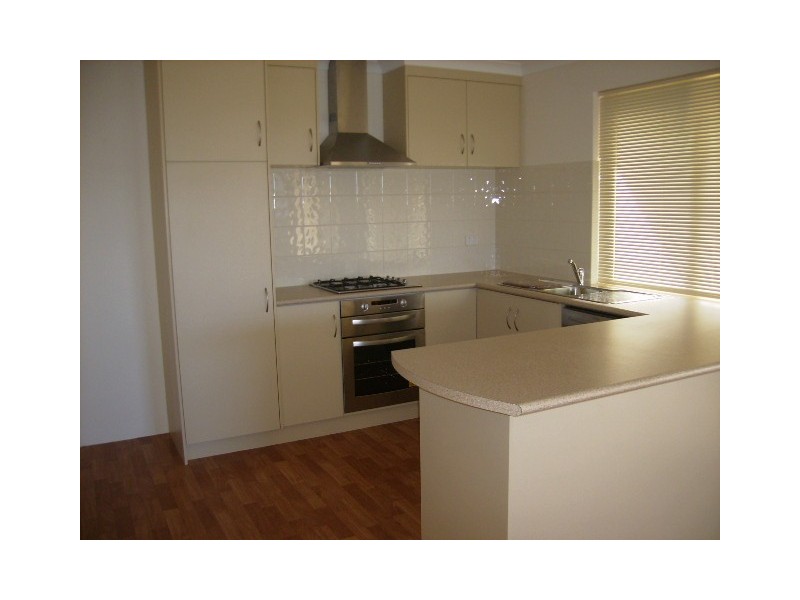 18 Yarraman Road, Waggrakine WA 6530