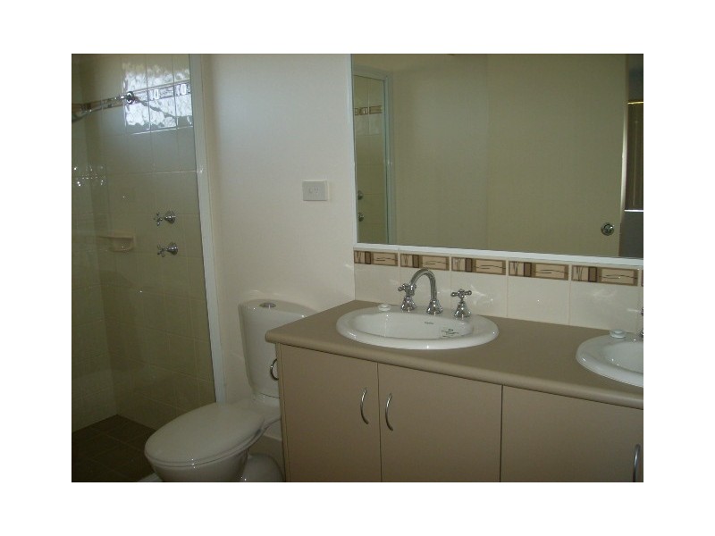 18 Yarraman Road, Waggrakine WA 6530