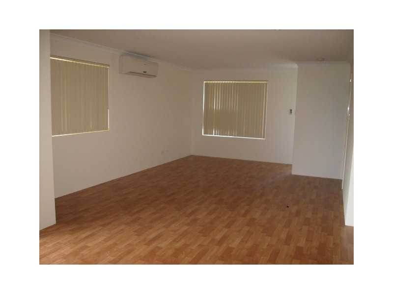 18 Yarraman Road, Waggrakine WA 6530