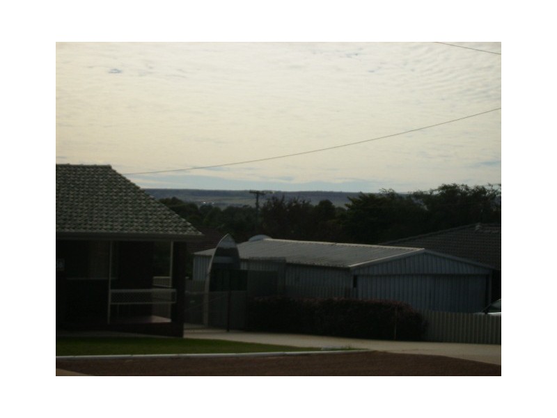 4 Tuart Street, Rangeway WA 6530