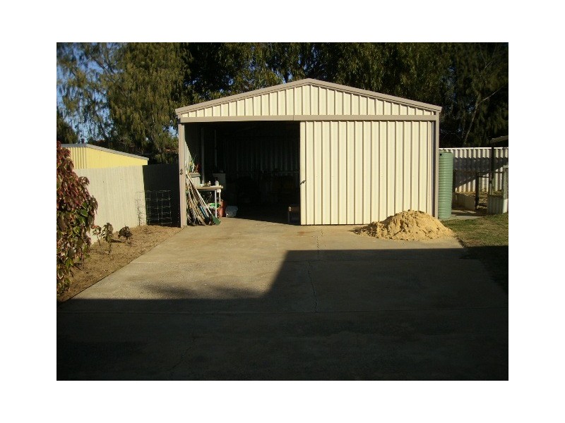 4 Tuart Street, Rangeway WA 6530