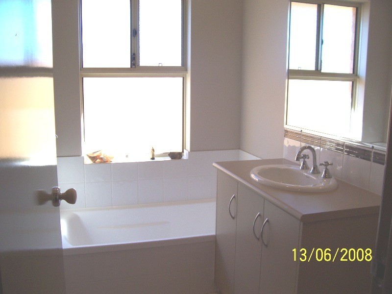 3 Angler Parade, Drummond Cove WA 6532