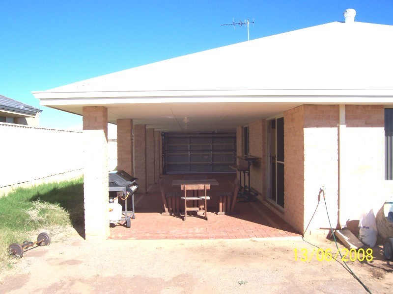 3 Angler Parade, Drummond Cove WA 6532