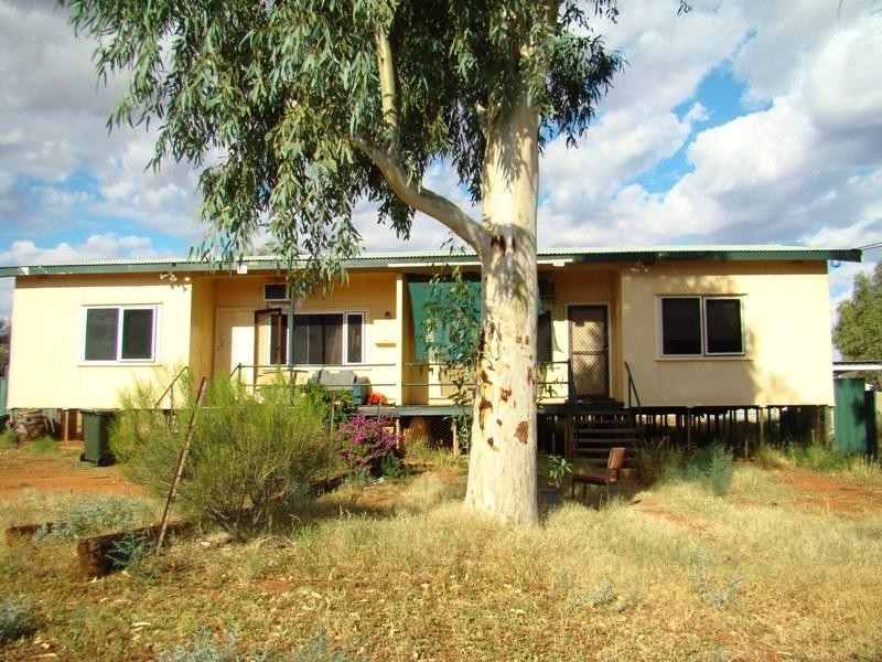 305 &306 Darlot Street, Meekatharra WA 6642