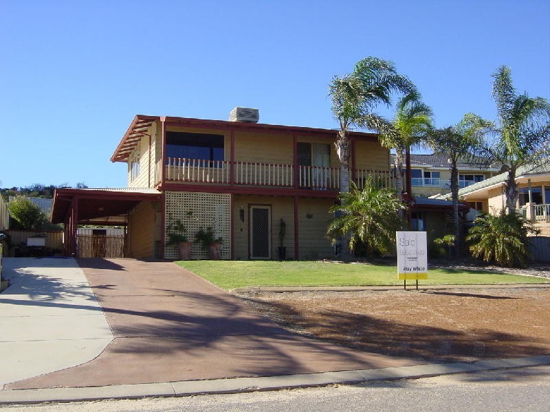 10 Urawa Street, Wandina WA 6530