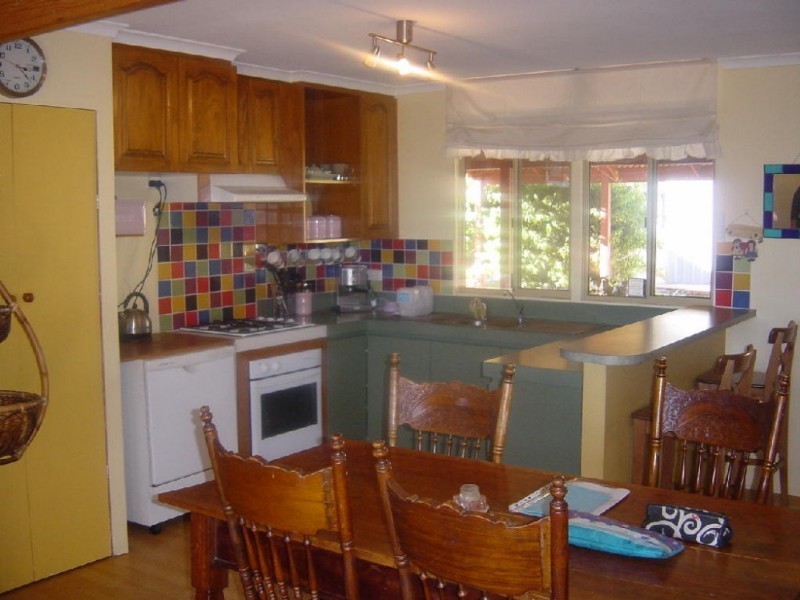 10 Urawa Street, Wandina WA 6530