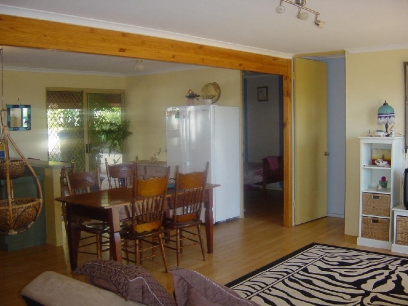 10 Urawa Street, Wandina WA 6530