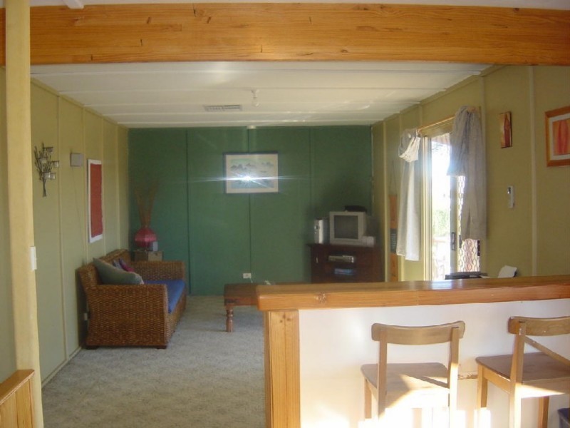 10 Urawa Street, Wandina WA 6530