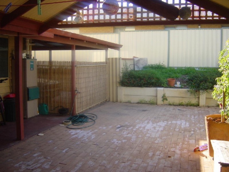 10 Urawa Street, Wandina WA 6530