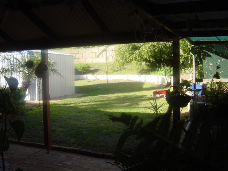 10 Urawa Street, Wandina WA 6530