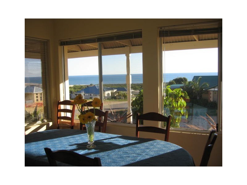 b/2 Wallabi Drive, Wandina WA 6530