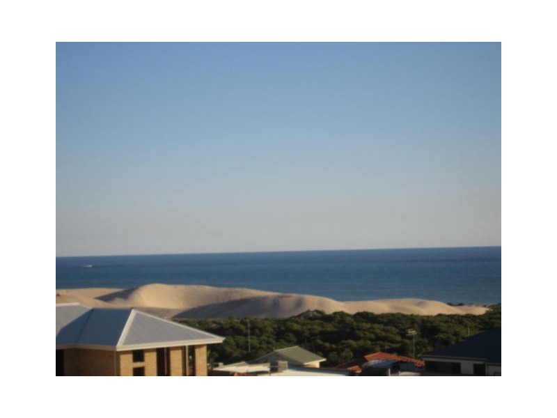 b/2 Wallabi Drive, Wandina WA 6530