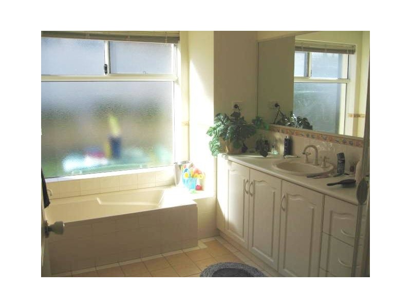 b/2 Wallabi Drive, Wandina WA 6530