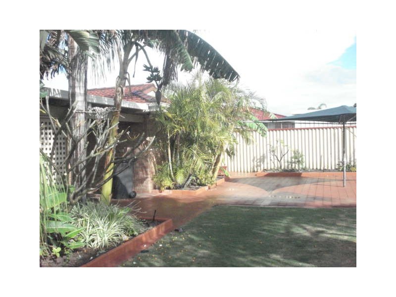 9 Falmouth Close, Tarcoola Beach WA 6530