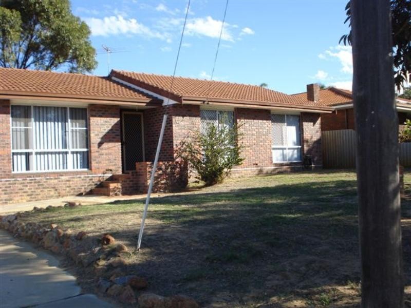 18 Tuart Street, Rangeway WA 6530