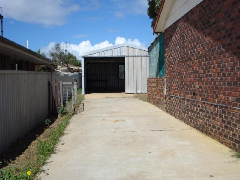 18 Tuart Street, Rangeway WA 6530