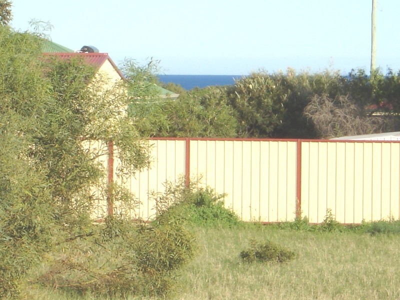 12 Amar Court, Waggrakine WA 6530