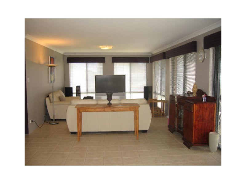 57 Wavecrest Circle, Drummond Cove WA 6532