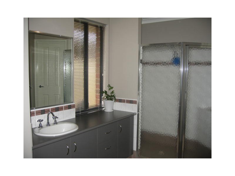 57 Wavecrest Circle, Drummond Cove WA 6532