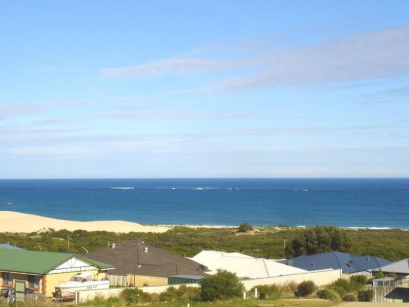 3 Basile Court, Wandina WA 6530