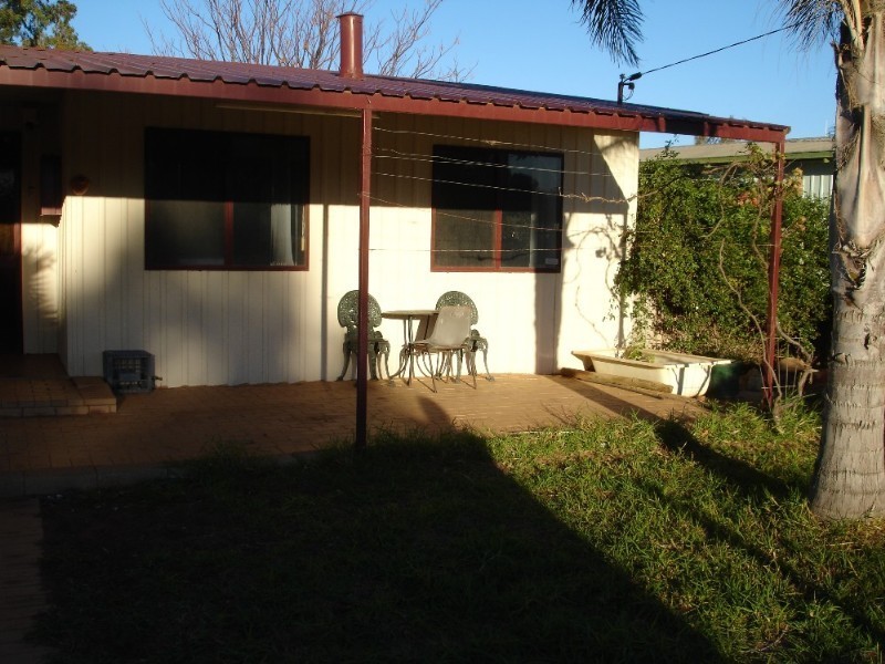 7 Laurie Street, Mount Magnet WA 6638