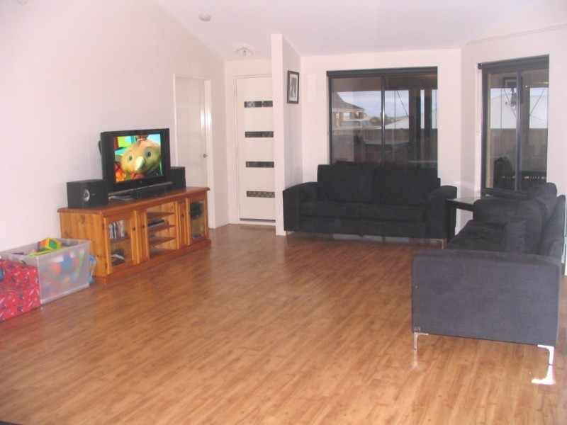 4b Beacon Rise, Wandina WA 6530