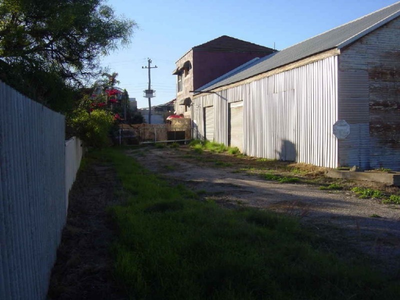 b/84 Francis Street, Geraldton WA 6530