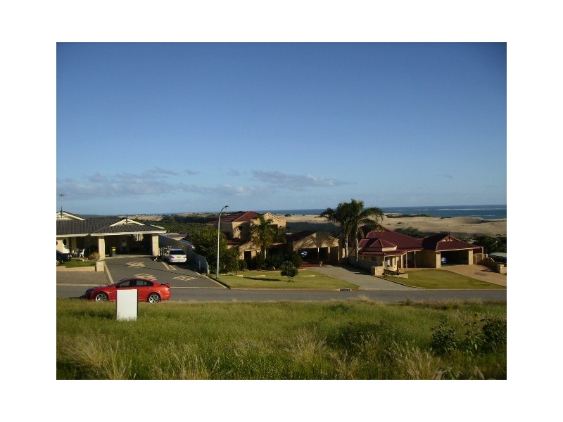 9 Pelican Rise, Wandina WA 6530