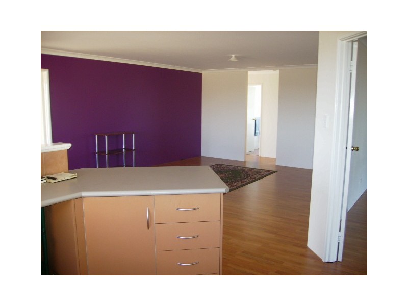 40 African Reed Boulevard, Greenough WA 6532