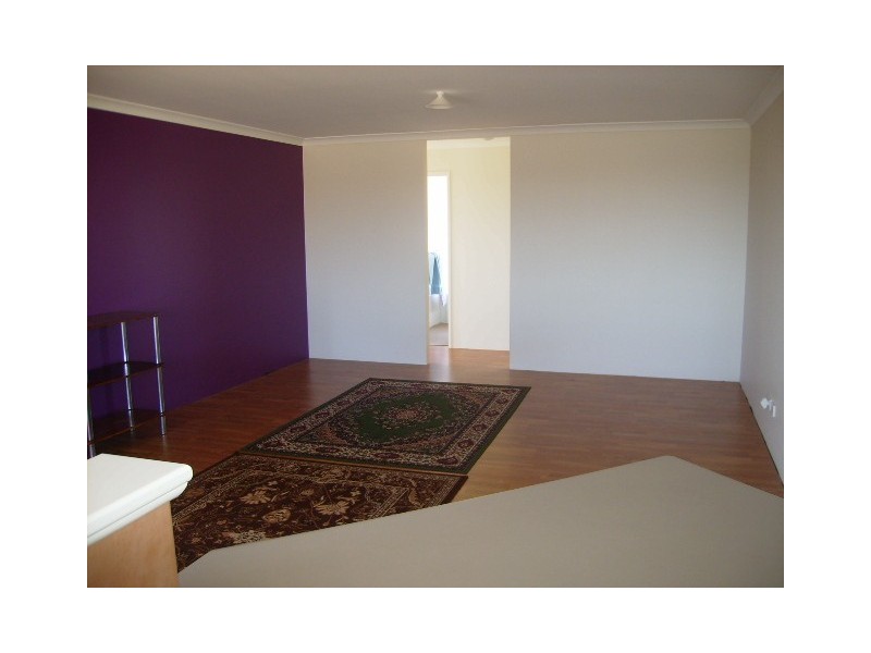 40 African Reed Boulevard, Greenough WA 6532