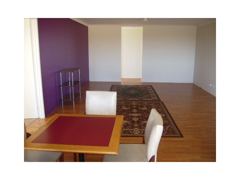 40 African Reed Boulevard, Greenough WA 6532