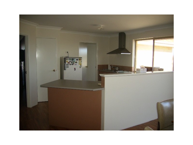 40 African Reed Boulevard, Greenough WA 6532