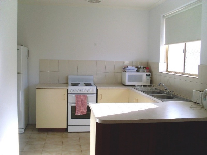 4/230 Willcock Drive, Mahomets Flats WA 6530