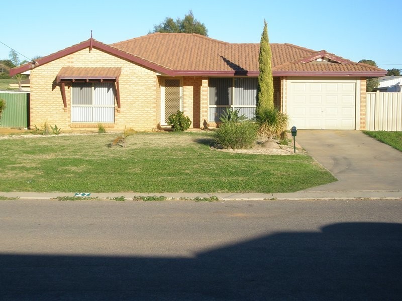 27 Bonamia Street, Utakarra WA 6530