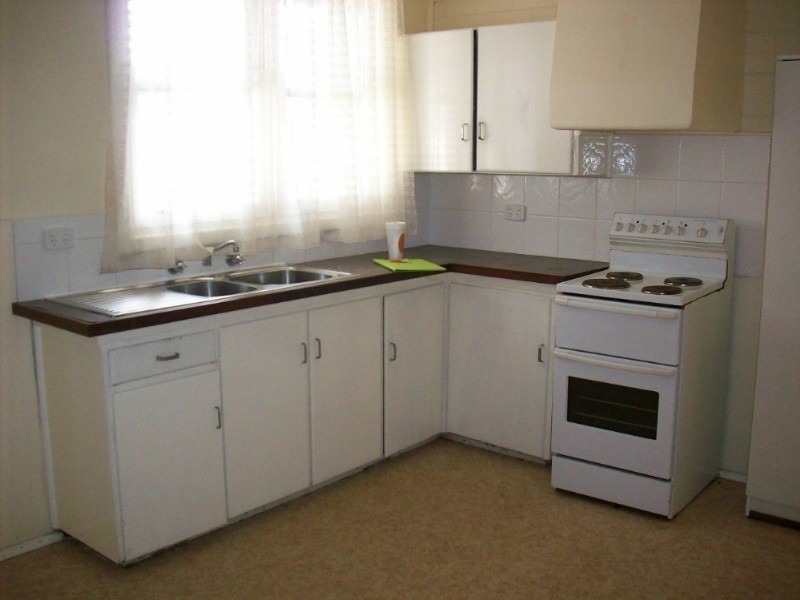 a/4 Howes Street, Geraldton WA 6530