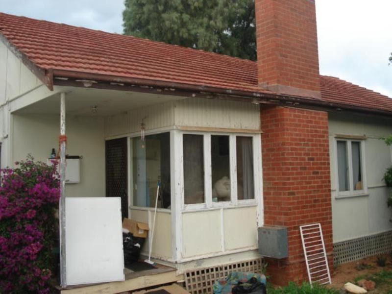 8 Hovea Street, Rangeway WA 6530