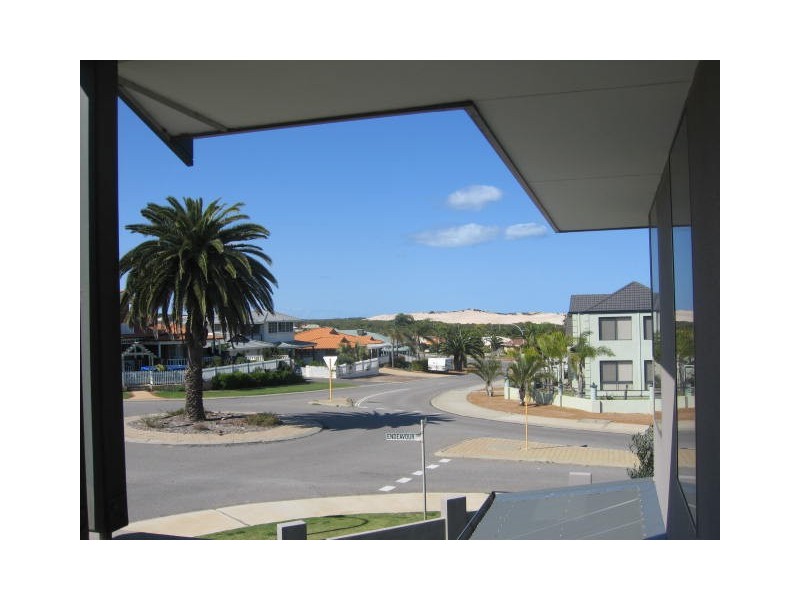 22 Seaview Boulevard, Wandina WA 6530
