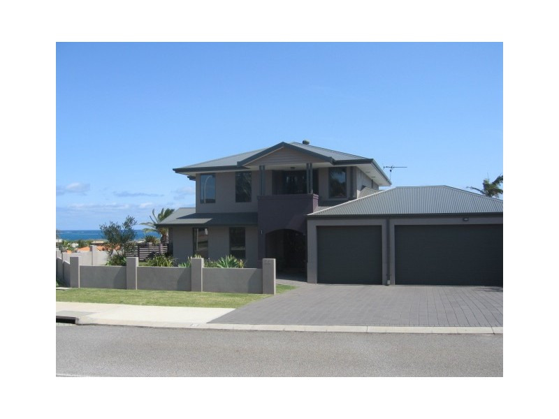 22 Seaview Boulevard, Wandina WA 6530