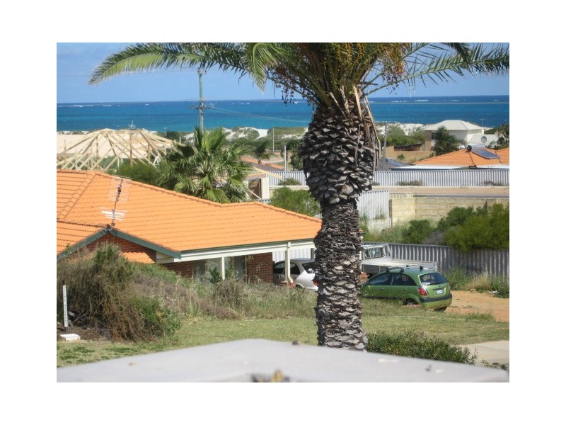 22 Seaview Boulevard, Wandina WA 6530