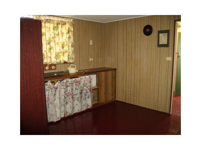 2 Hart Street, Utakarra WA 6530