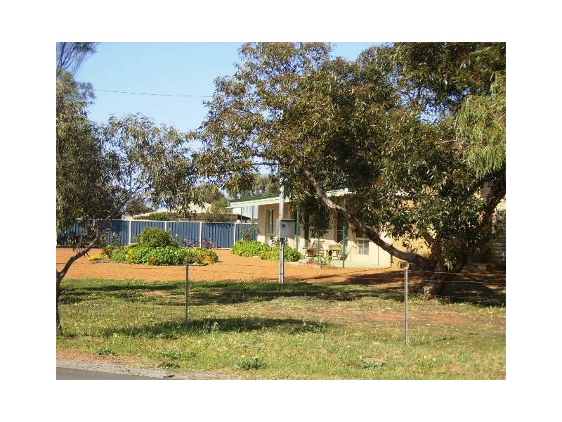 2 Hart Street, Utakarra WA 6530