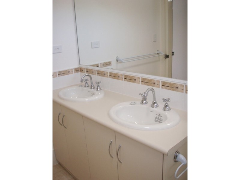 134 Fraser Street, Beachlands WA 6530