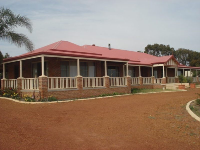 216 Cooper Street, Waggrakine WA 6530