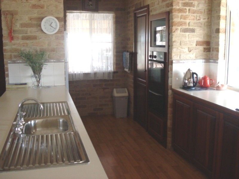 216 Cooper Street, Waggrakine WA 6530