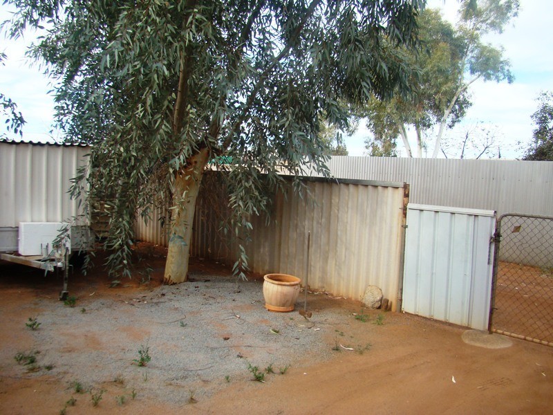 54 Watson Street, Mount Magnet WA 6638