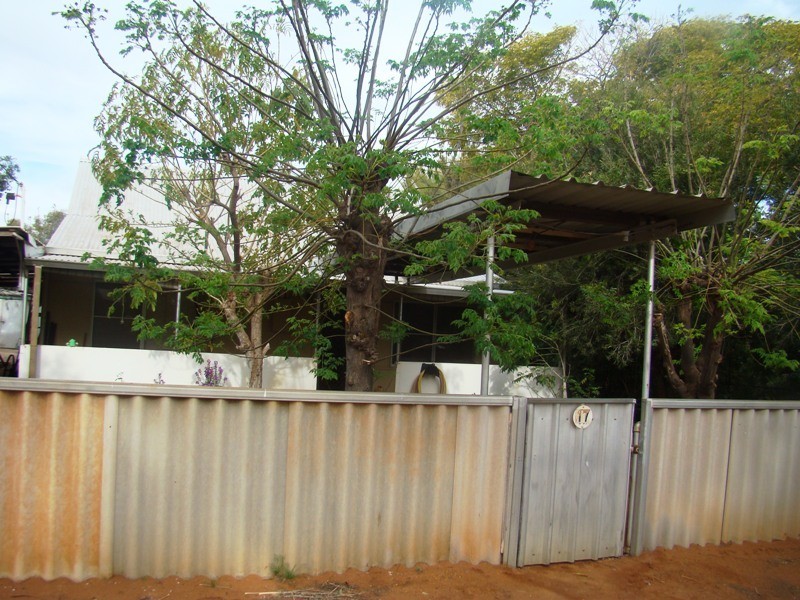 54 Watson Street, Mount Magnet WA 6638