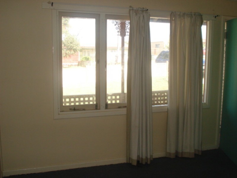 1/4a Howes Street, Rangeway WA 6530