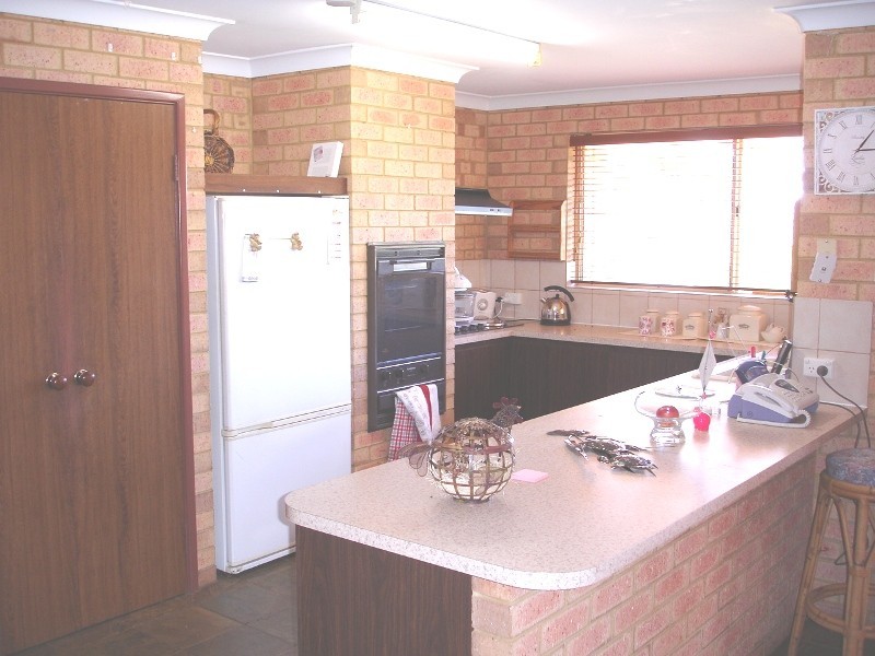 30 Stuart Road, Moresby WA 6530